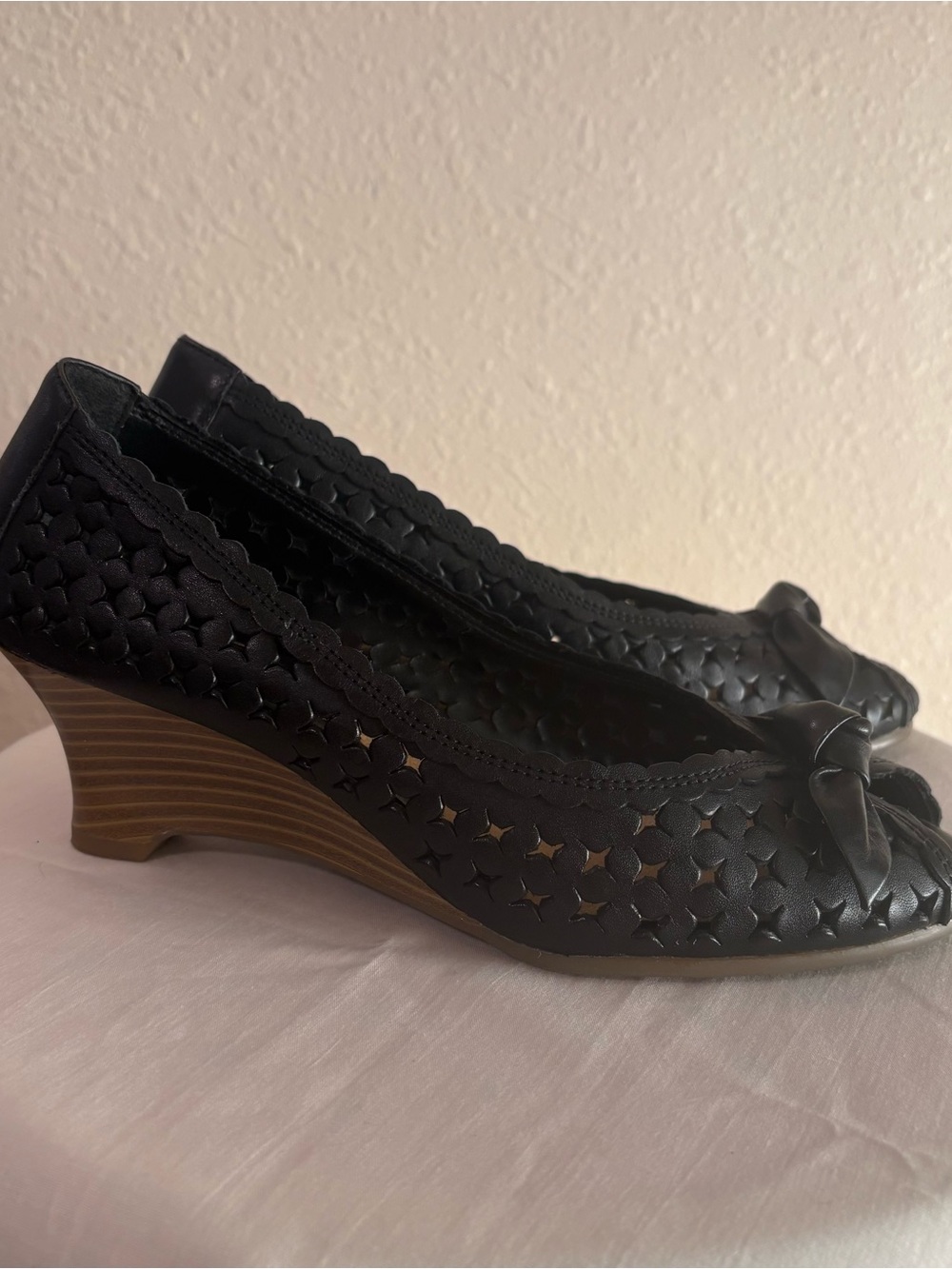 Aerology Black Leather Wedge Sandals